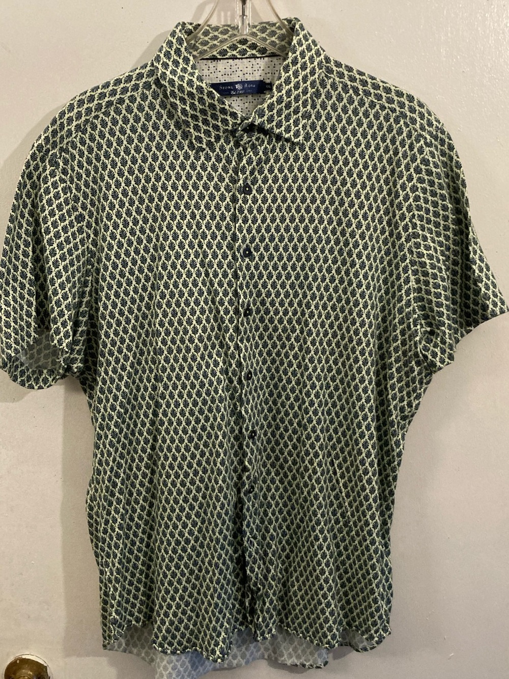 Stone Rose Olive Geo-Print Short-Sleeve Button-Up Shirt